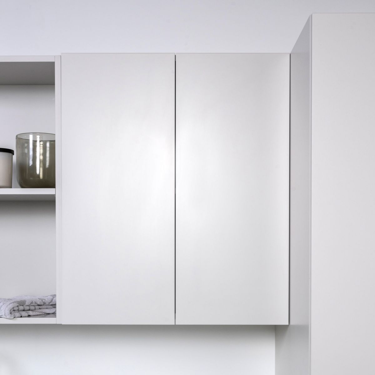 Modern Top Cabinet 600, 2 Doors